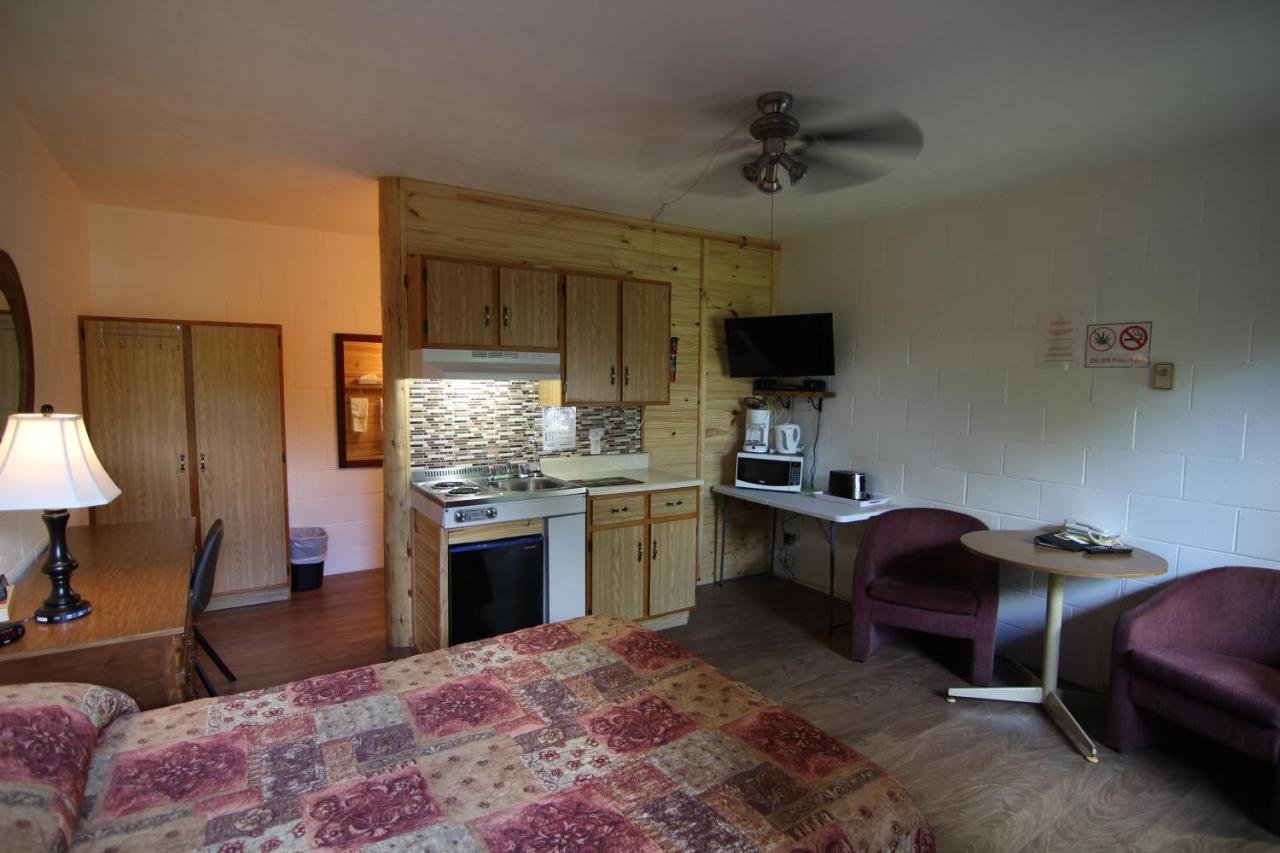 Motel Lennoxville Sherbrooke Exterior foto